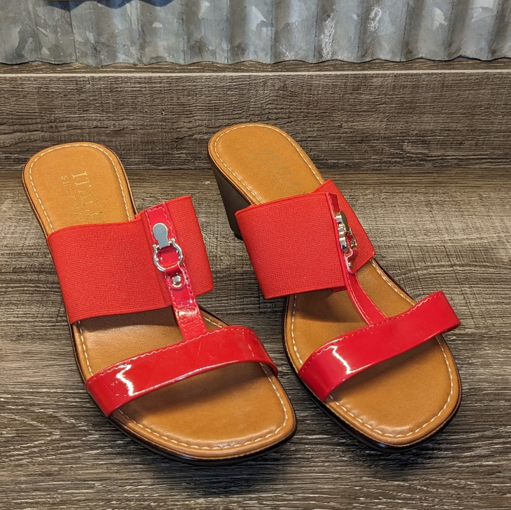 NWOT Red - Stretchy - Wedge - Slip-On Sandals - Italian Shoemakers - Size 7.5